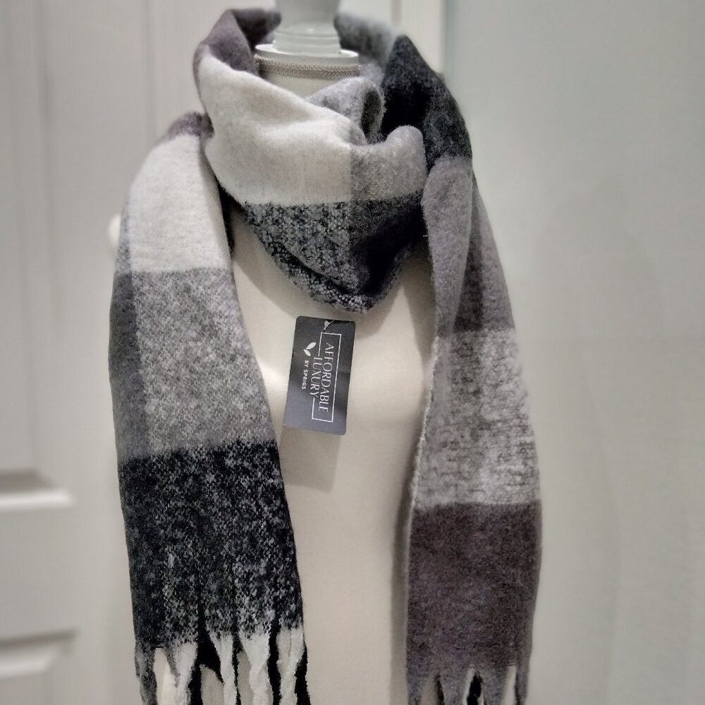 Sprigs Oversized Scarf, Fringed Block Check, NWT